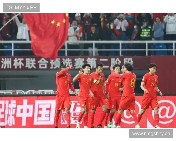 真不像以前的中国男足！4-0大胜+造红牌，16岁新星双响，出线稳了